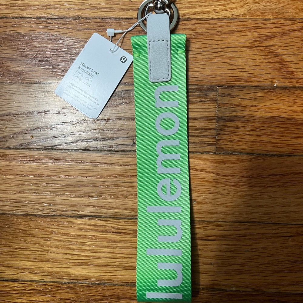 NWT Lululemon never lost keychain